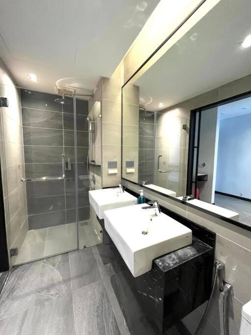 M101 Klcc Kl City King Suites By Livin Kuala Lumpur Extérieur photo